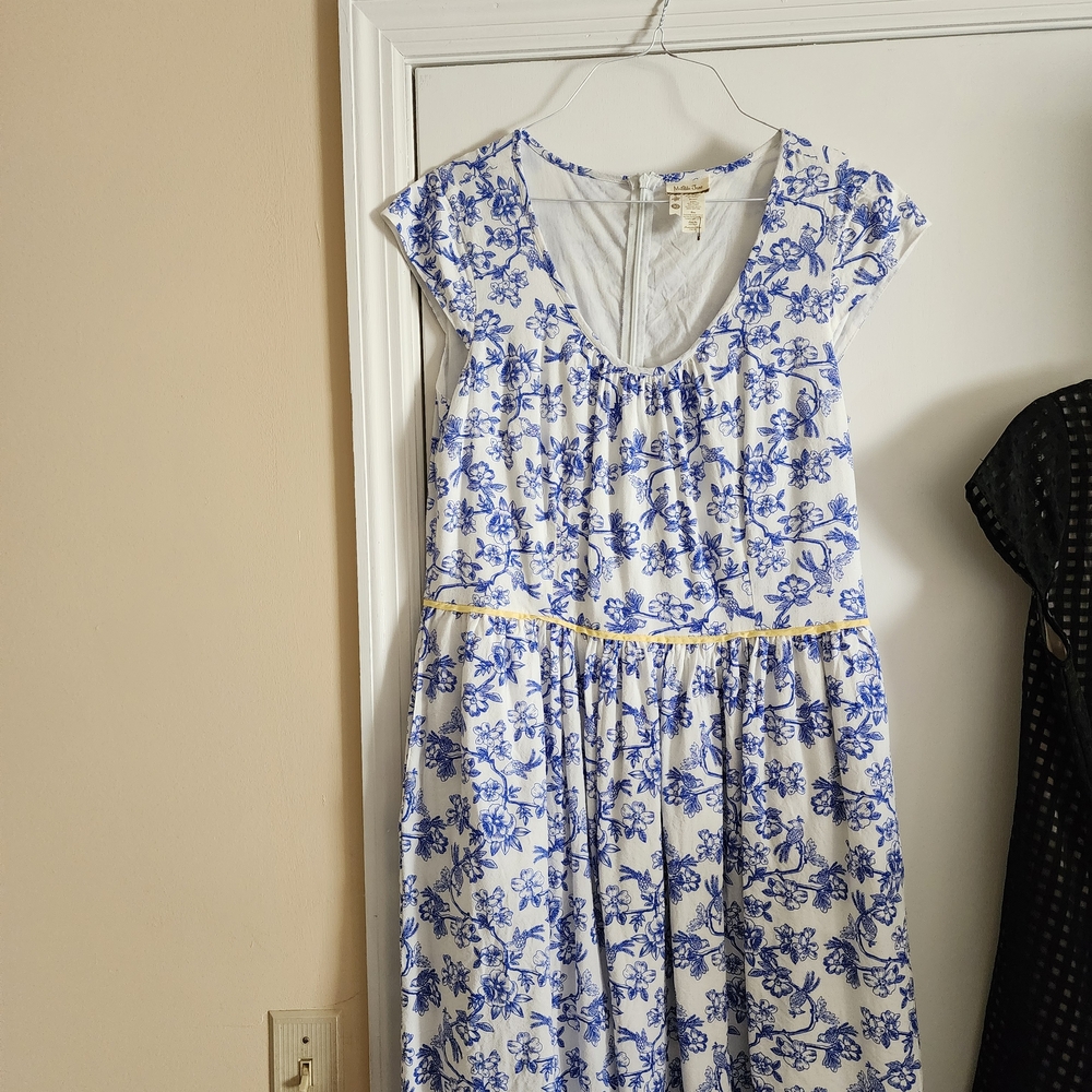Floral Blue and White Dress With Yellow Accent At The Waist